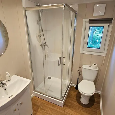 Mazury - Nowoczesna Stodola 15 M Od Jeziora,prywatna Plaza ,wifi Makosieje